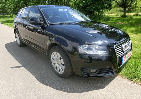 Audi A3 1.6 Sportback SERVICE+TÜV NEU!