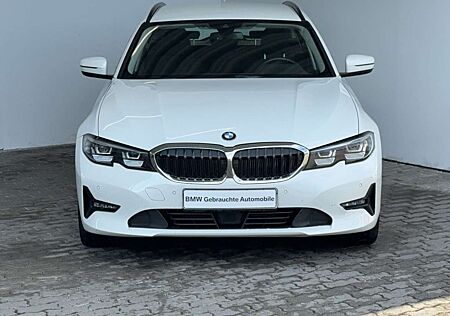 BMW 318 iA Tour. Advantage Navi.ACC.PDC.SHZ.Klimaaut.