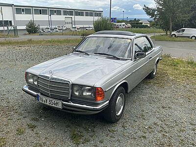 Mercedes-Benz 230 Coupe