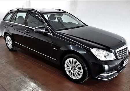 Mercedes-Benz C 180 T CGI BlueEfficiency 7G-Tronic/Navi/Klimaa