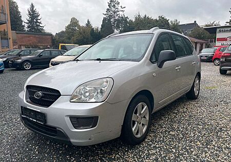 Kia Carens 2.0 CVVT EX TOP