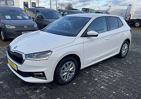 Skoda Fabia 1.0 TSI DSG Style Alu 15" SmartLink SHZG PDC