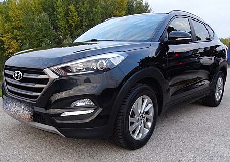 Hyundai Tucson blue 1.7 CRDi 2WD DCT Trend