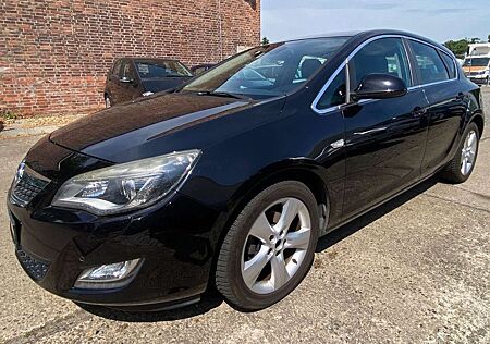 Opel Astra "Sport" Navi+Leder+Stand/Sitzheizung+PDC