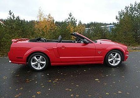 Ford Mustang V8 GT Cabrio