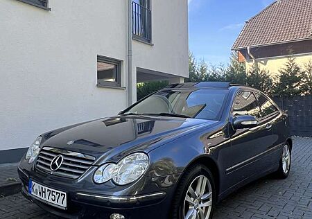 Mercedes-Benz C 180 Kompressor Automatik Panoramadach TÜV 2026 2 Han