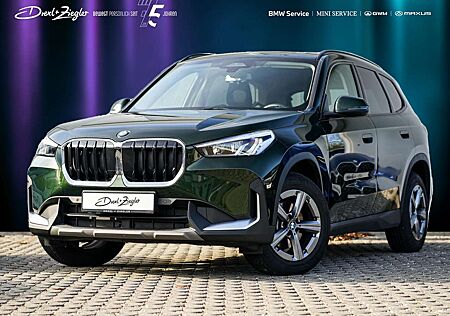 BMW X1 sDrive18i AHK PANO RFK SpSitze TravelPaket