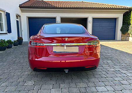 Tesla Model S Maximale Reichweite