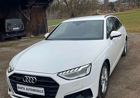 Audi A4 Avant 40 TDI quattro/S-line/ MATRIX /AHK/NAVI