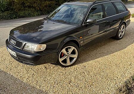 Audi S6 Avant Quattro
