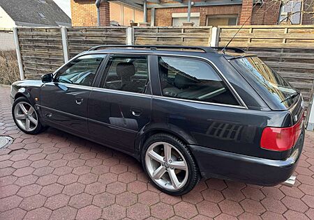 Audi S6 Avant Quattro