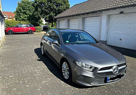 Mercedes-Benz A 200 A-Klasse Progressive
