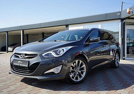 Hyundai i40 cw FIFA World Cup Edition*2.Hand*Scheckheft*