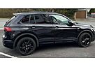 VW Tiguan Volkswagen eHybrid DSR R-Line AHK Matrix-LED ASSIST Black Sty