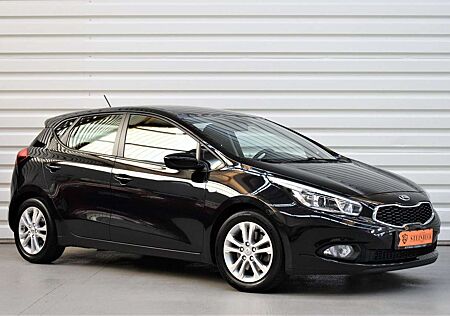 Kia Cee'd Ceed / Ceed Edition 7+1.Hand+SHZ+LHZ+Bluetooth+34.800KM