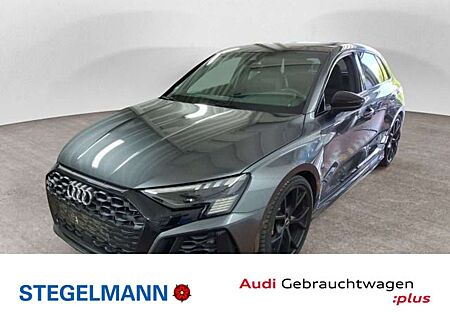 Audi RS3 qu.S-tronic schwarzpaket*B&O*Matr
