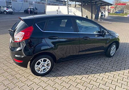 Ford Fiesta 1.0 EcoBoost S&S TITANIUM