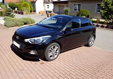 Hyundai i20 blue 1.0 T-GDI Active DCT Style