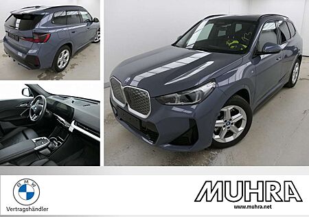 BMW iX1 xDrive30 M Sport DA Prof. Pano AHK H/K HUD