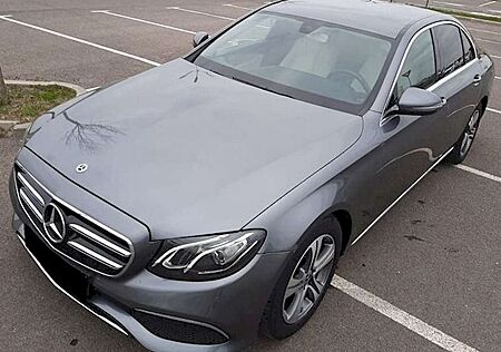 Mercedes-Benz E 220 d 143 kW / 195 PS 4Matic 4x4 9G-TRONIC Avantgarde