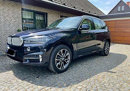 BMW X5 xDrive40d ACC, Pano, STH, AHK, 4x Shz