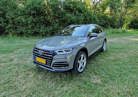 Audi Q5 55 TFSI e quattro S tronic