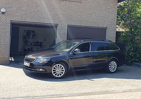 Skoda Superb Combi 2.0 TDI Ambition