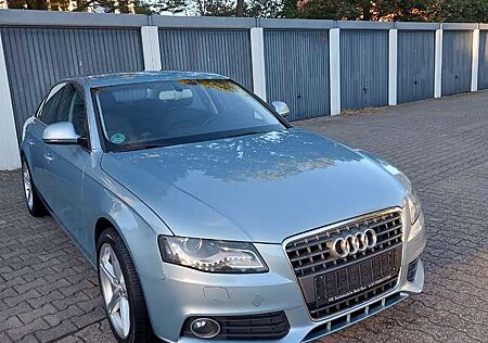 Audi A4 1.8 TFSI Attraction