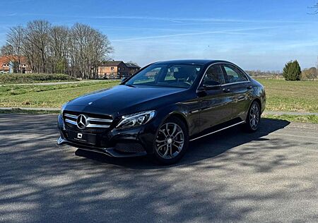 Mercedes-Benz C 180 W205 Avantgarde Automatik LED Navi Leder