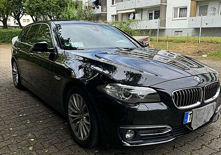 BMW 530d 530 xDrive Touring Sport-Aut.