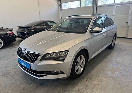 Skoda Superb Combi 2.0 TDI *NAVI *1-Hand *DSG *Tempo LM Akustik