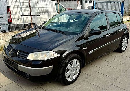 Renault Megane II Lim. 5-trg. Dynamique / TÜV 03.26