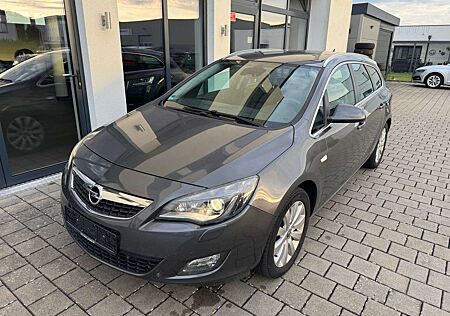Opel Astra J 2.0 CDTi Innovation/LEDER/NAVI/XENON/AHK/PDC/