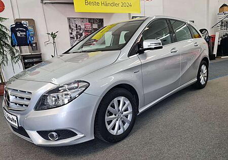 Mercedes-Benz B 180 BlueEFF. Kamera,Tempom.,Navi Vorb.,Sitzkomf.,Shz !