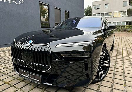 BMW 740 d xD M-Sport SkyLounge*TV*SoftClos*B&W*21Zoll