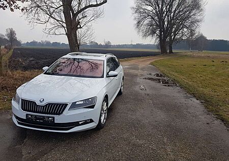 Skoda Superb Combi 2.0 TDI 4x4 DSG L