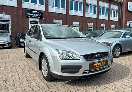 Ford Focus Lim. Trend,AHK,HU/AU NEU