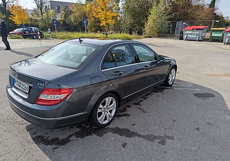 Mercedes-Benz 220 gebraucht kaufen Mercedes-Benz 220 avangard