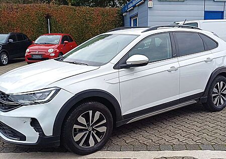 VW Taigo Volkswagen Move-Klimaaut-Navi-Leder-Kamera-Sitzhzg-ACC-IQ