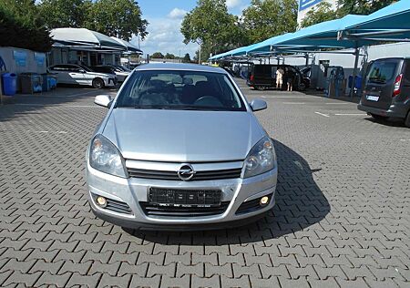 Opel Astra Edition/KLIMA/NAVI/HU/AU BIS 3/2027