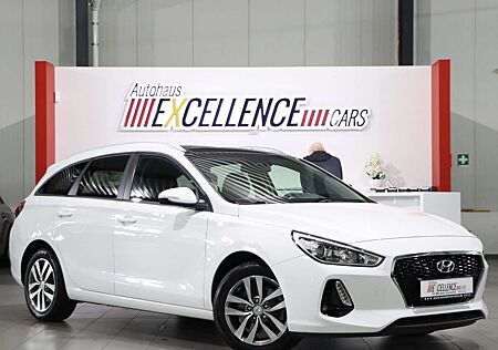 Hyundai i30 i30CW 1.0 T-GDI FAMILY+ WHITE / PANORAMA / PDC