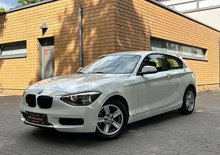 BMW 116 i Lim./KLIMAAUTOMATIK/ALUFELGEN/GEPFLEGT////