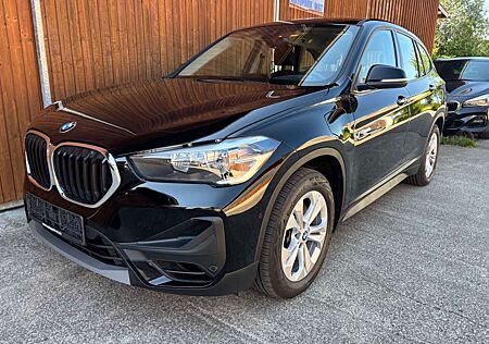 BMW X1 xDrive25e Navi HeadUp AHK Kamera Notbremsassi