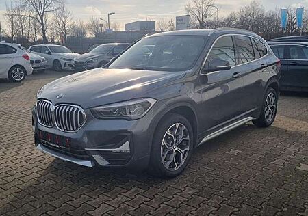 BMW X1 sDrive18d xLine LED WLAN RFK Navi Shz PDC