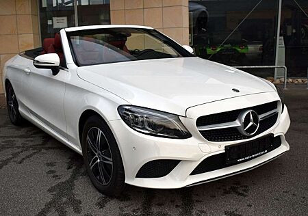 Mercedes-Benz C 200 Cabrio 4 Matic*Comand*LED*Kamera*Scarf&Cap