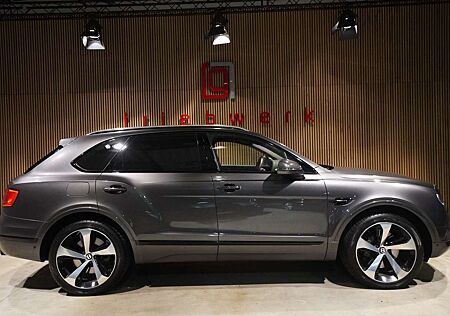 Bentley Bentayga W12 Mulliner-Rear Entertainment-Blackpack