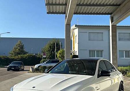 Mercedes-Benz C 63 AMG S Speedshift 7G-MCT