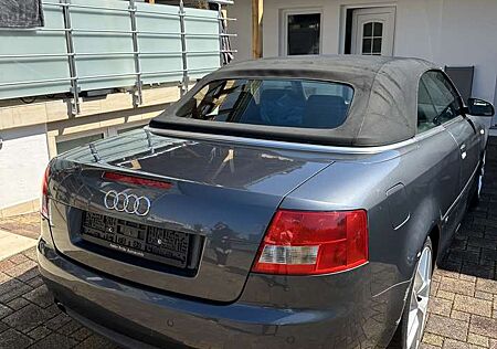 Audi A4 1.8 T Cabriolet S-Line