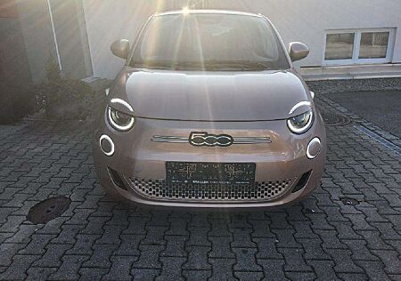 Fiat 500E Icon