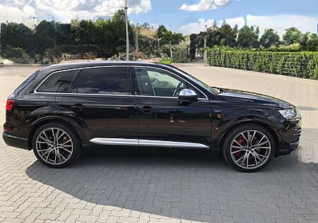 Audi SQ7 4.0 TDI quattro tiptronic 7 Sitzer Vollauslastung